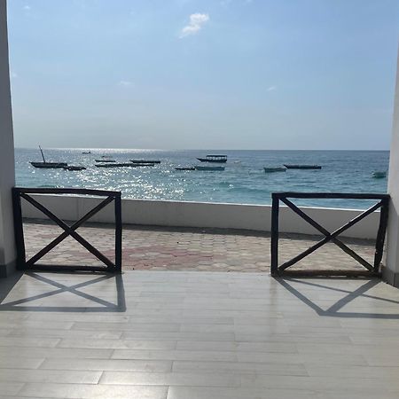 Amazing Zanzibar Beach Hotel Nungwi Exterior photo
