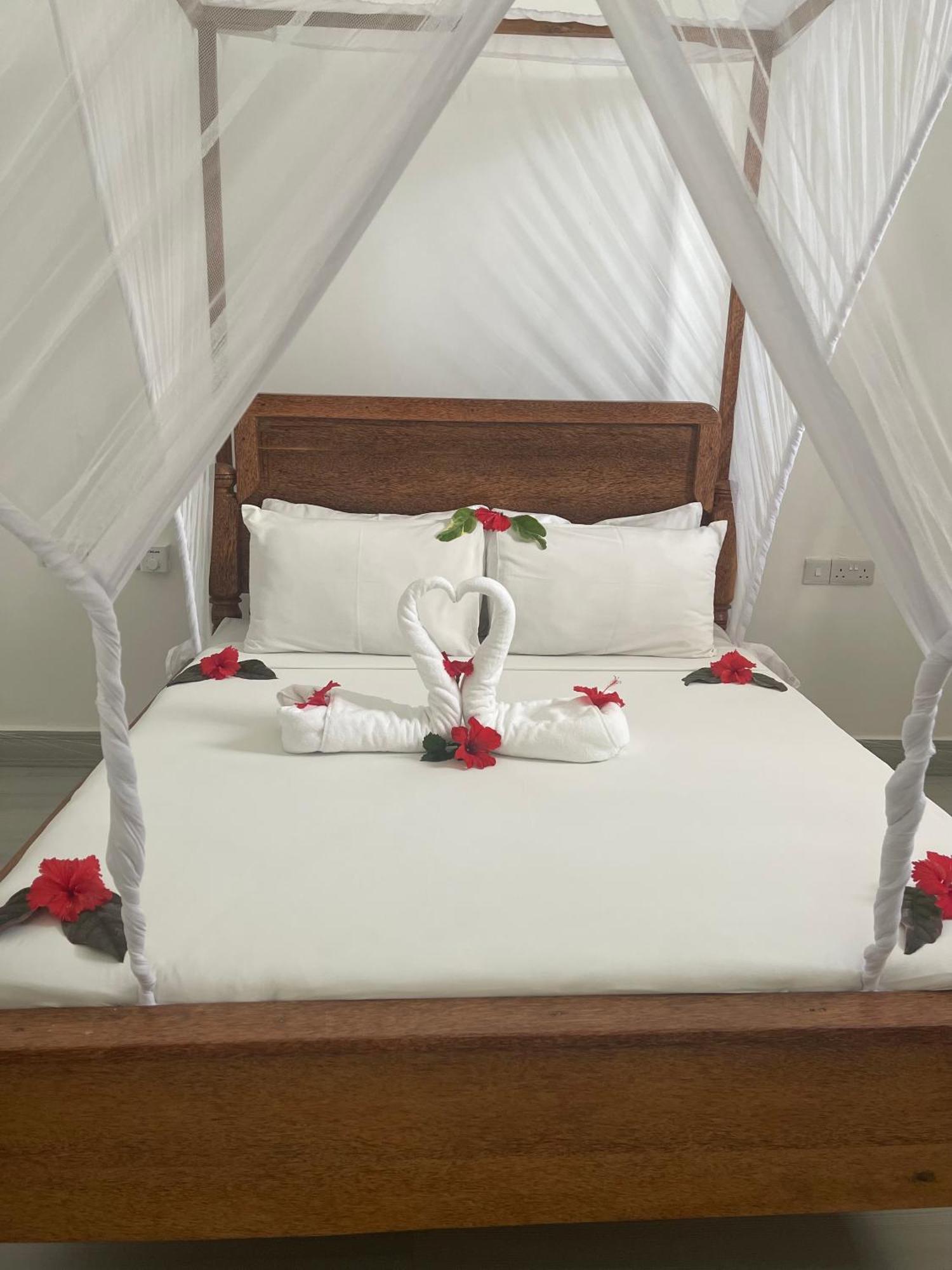 Amazing Zanzibar Beach Hotel Nungwi Exterior photo