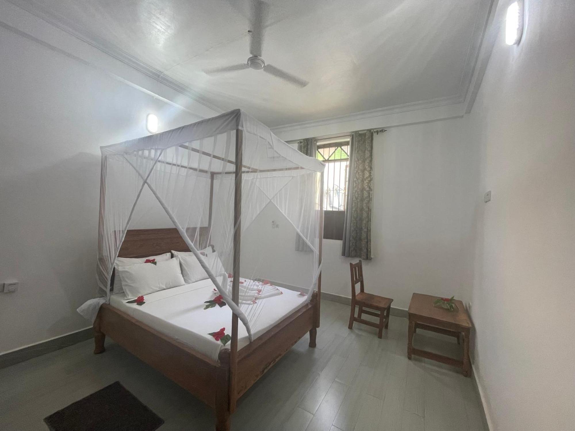 Amazing Zanzibar Beach Hotel Nungwi Exterior photo
