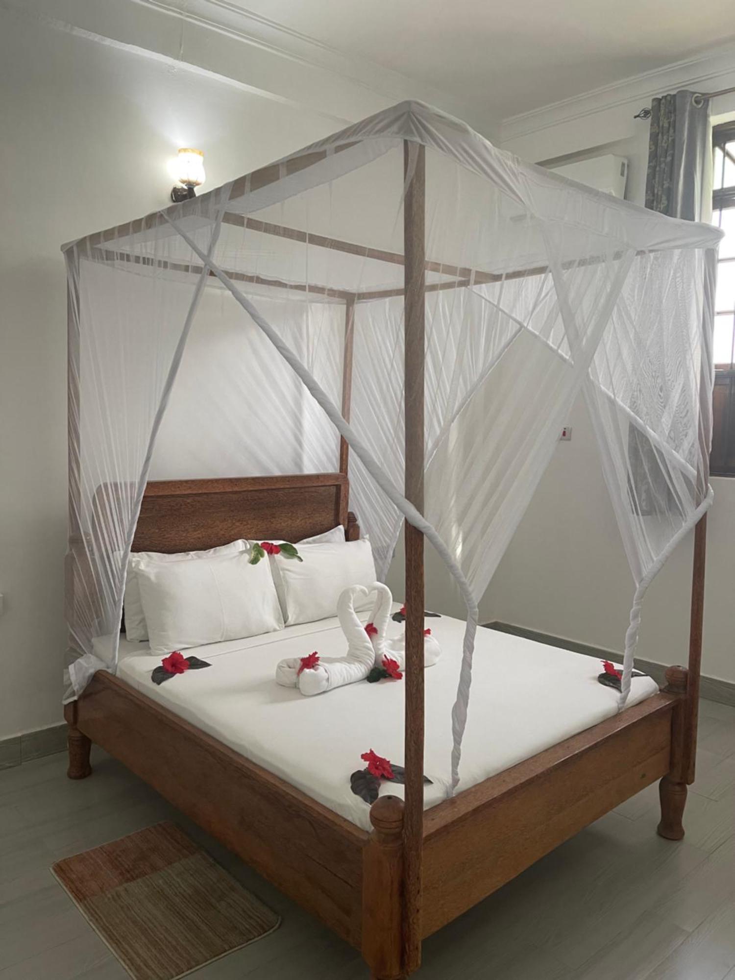 Amazing Zanzibar Beach Hotel Nungwi Exterior photo